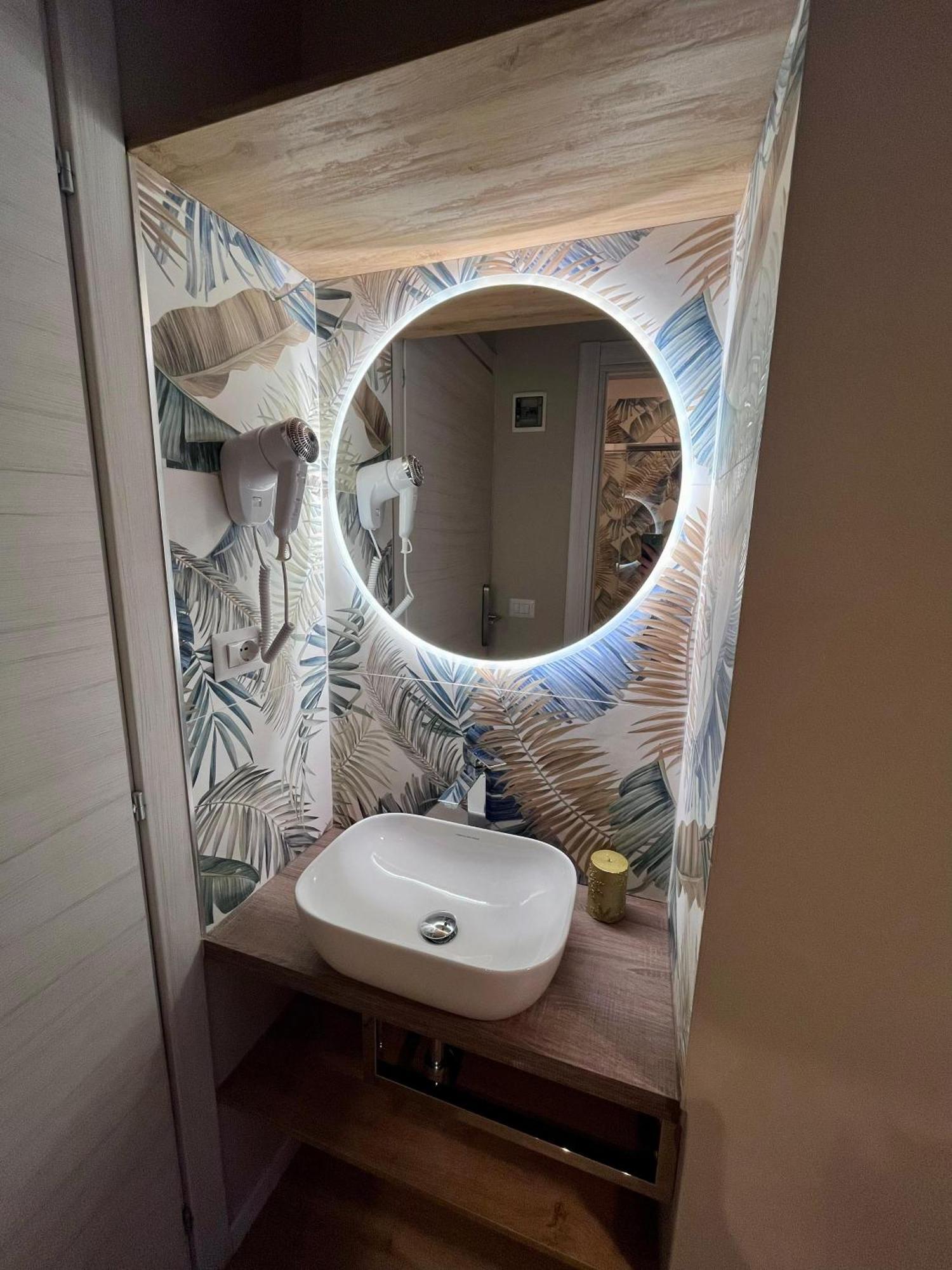 רומא Hotel Domus Tiberina מראה חיצוני תמונה