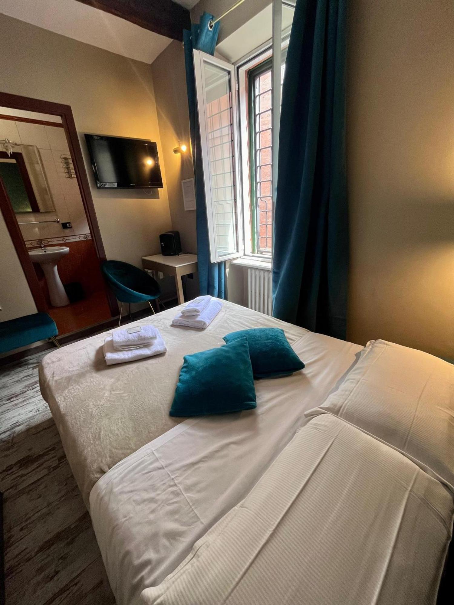רומא Hotel Domus Tiberina מראה חיצוני תמונה