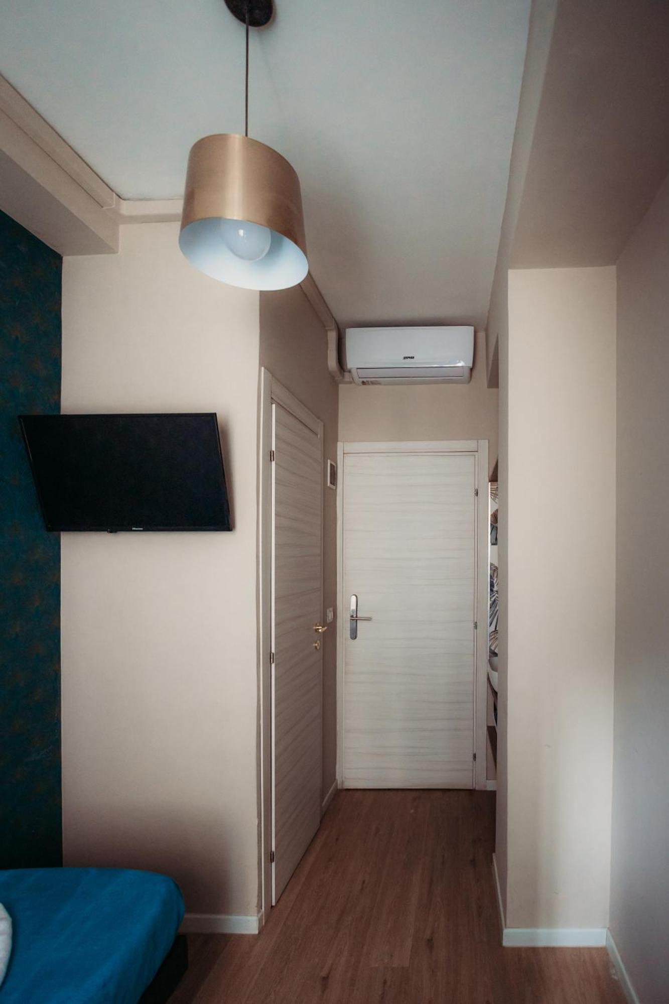 רומא Hotel Domus Tiberina מראה חיצוני תמונה