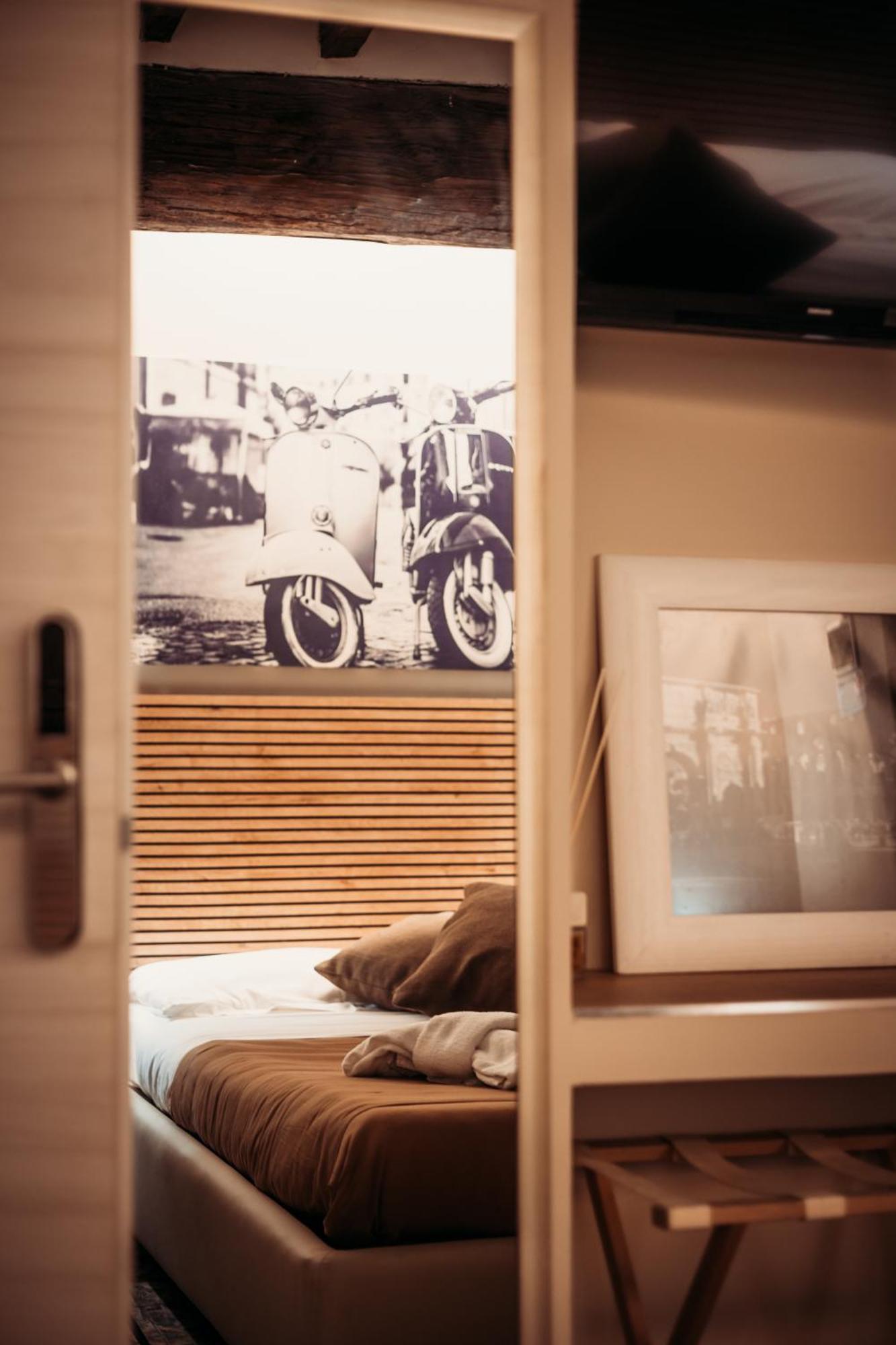 רומא Hotel Domus Tiberina מראה חיצוני תמונה